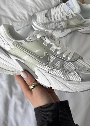Кроссовки с дефектами!!! nike runtekk 37й.
