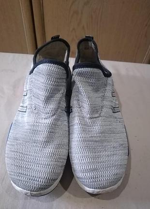 Кроссовки женские