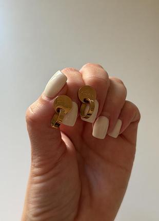 Сережки жіночі