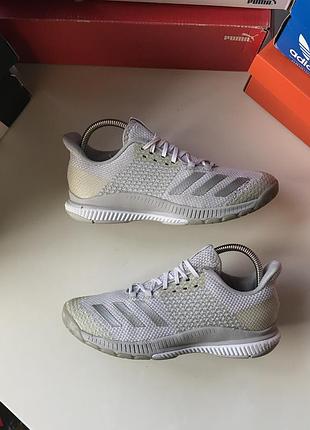 Adidas кросівки оригінал легкі розмір 38 стелька 24 см чоловічі під росткові спортивні класичні