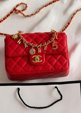Жіноча сумка mini lambskin coco charms rectangular classic flap bag в кольорах червона, брендова сумка, крос боді
