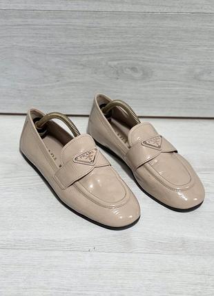 Кожаные лоферы prada, р. 40, оригинал