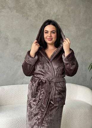 Ж иночий теплый халат plus size. с поясом, карманами и капюшоном шоколадный, 2xl