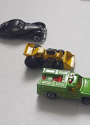 Набор машинок hot wheels 3
