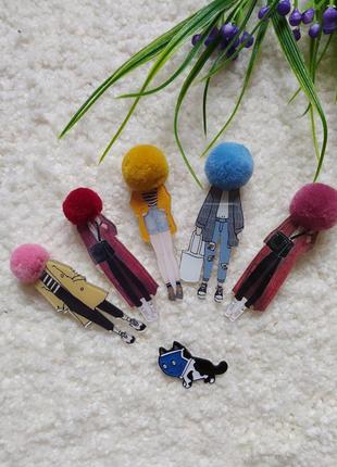Стильні значки, брошка кіт у масці , значок з пумпоном