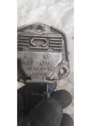 Датчик рівня оливи 1j0907660c volkswagen