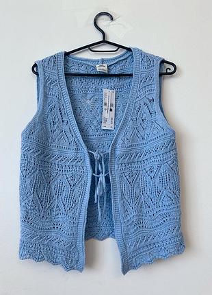 В’язаний жилет urban outfitters baby blue / crochet vest s