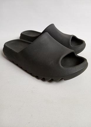 Тапки adidas