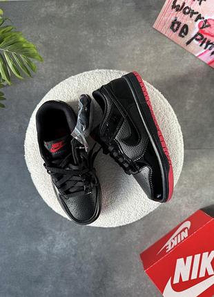 Женские черные кроссовки nike sb dunk low black red lacquer х данк 40