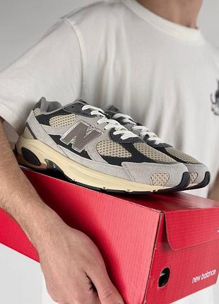 Чоловічі кросівки new balance 2010 grey beige black