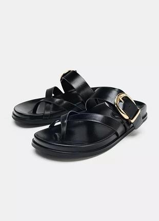 Шльопанці чорні zara