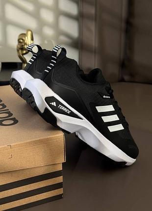 Adidas terrex black white 4