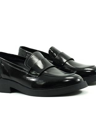 Туфлі лофери женские vilansi v8049 lacouer 40 размер