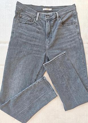 Джинсы женские levi's 724 hight rise straight размер 32 (л/мин)