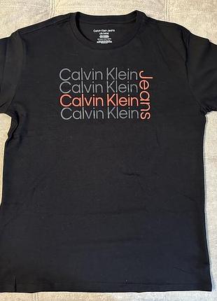 Футболка calvin klein на хлопця 18/20 років