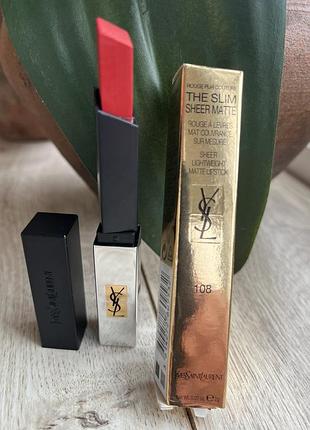 Помада (в оттенке 108 rouge devetu) yves saint laurent rouge pur couture the slim sheer matte