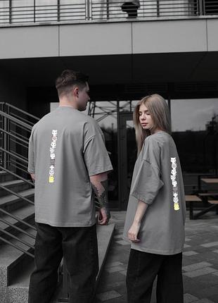 Oversize футболка баланс — глибокий сенс у простоті
