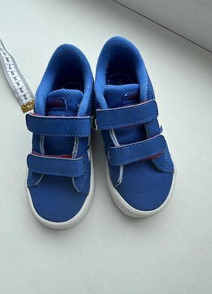 Adidas  кросівки дитячі