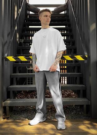 Футболка чоловіча oversize біла з кубиком льоду на спині