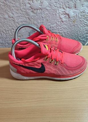 Оригинальные женские кроссовки nike