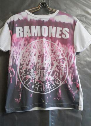 Футболка ramones