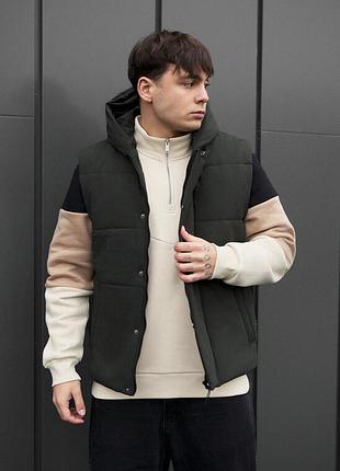 Чоловіча утеплена жилетка з капюшоном staff moko dark green