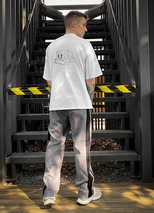 Футболка чоловіча oversize біла з кубиком льоду на спині