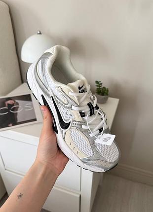 Кроссикки женские nike v5