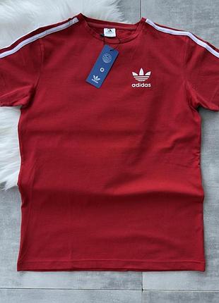 Adidas красная футболка