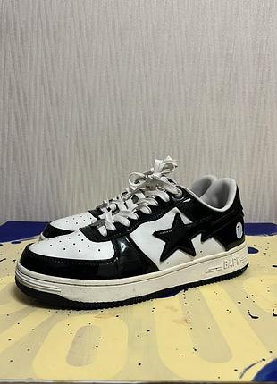 Кросівки bape sta лакована шкіра чорно білі 45 розмір