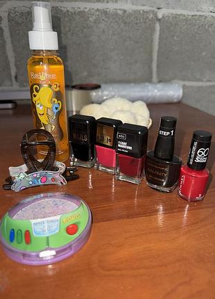 Лаки для нігтів wibo, rimmel, max factor + хайлайтер disney