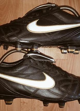Кожаные классические бутсы nike timeмpo legend iii fg размер 43 длина потолков 27.5 см