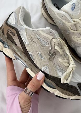 Кроссовки суппер asics 41