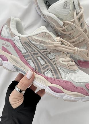 Кроссовки женские asics 38