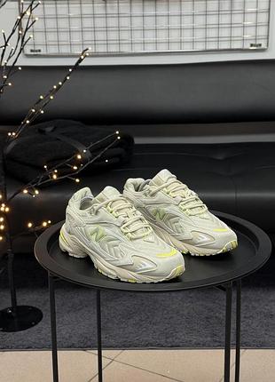 Кроссовки new balance 725 нью баланс 725 из замши светло бежевые мужские для повседневной носки