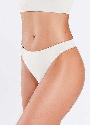 Безшовні стрінги giulia string shine edge white, l/xl
