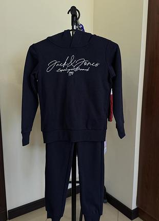 Новий костюм jack and jones 8р/128р