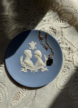 Колекційна вінтажна тарілка від wedgwood