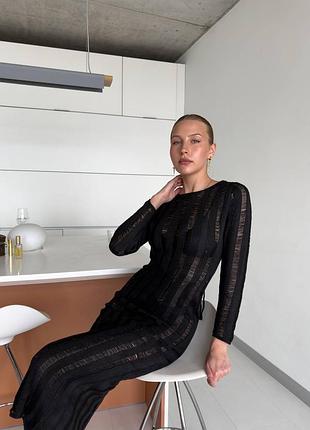 Чорна довга сукня вʼязана