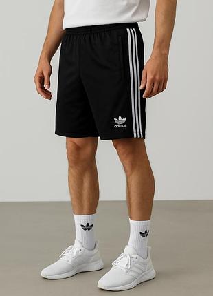 Мужские шорты adidas черные