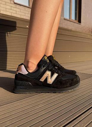 Кросівки new balance 574 жіночі замшеві чорні із золотими елементами для спорту та повсякденного носіння