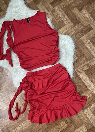 Шикарний костюм
