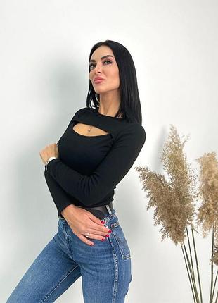 Трикотажна кофтинка з розрізом на грудях "kiss" оптом i норма і батал 46, чорний
