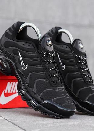 Мужские кроссовки nike air max tn plus черные молодежные кроссы из натуральной кожи на весну лето найк аир макс тн плюс