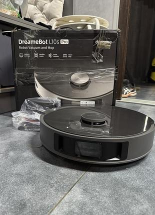Робот-пилосос dreamebot l10s pro.