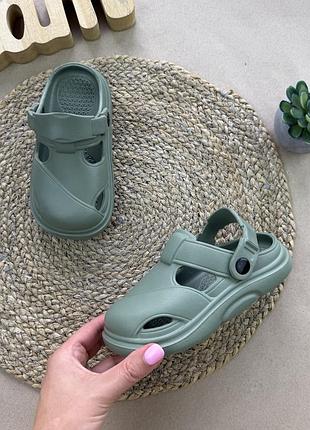 Крокси для хлопчика олива 30-34