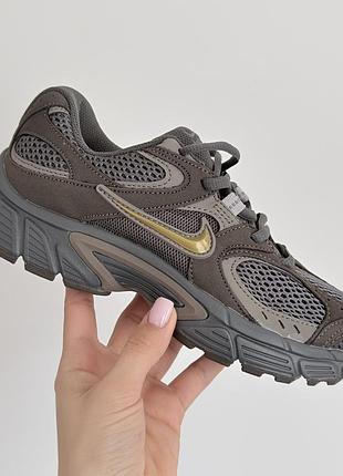 Кросівки nike zoom v5