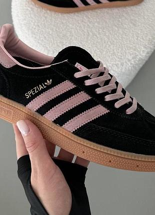 Кроссовки adidas spezial