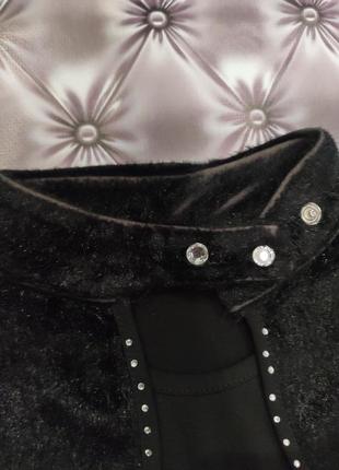 Нарядная стильная кофта блуза блузка со вставками из шерсти германия камушками чокером чорна черная чёрная3 фото