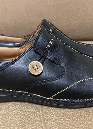 Туфлі clarks